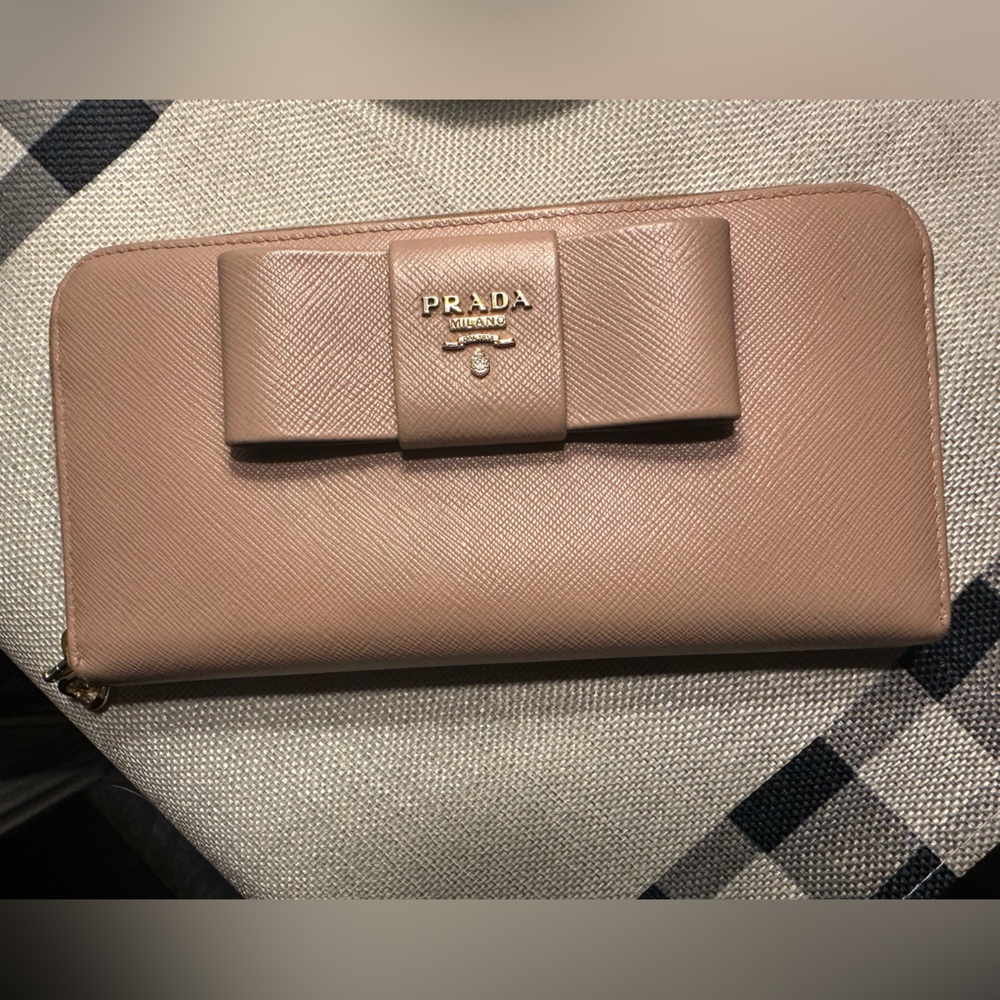 Prada Cameo saffiano bow wallet